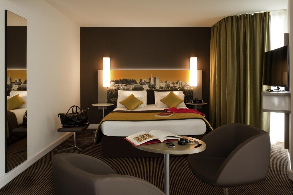 Mercure Avignon Centre Palais Des Papes Exterior photo